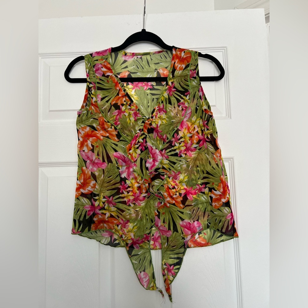Floral Sleeveless Top size S